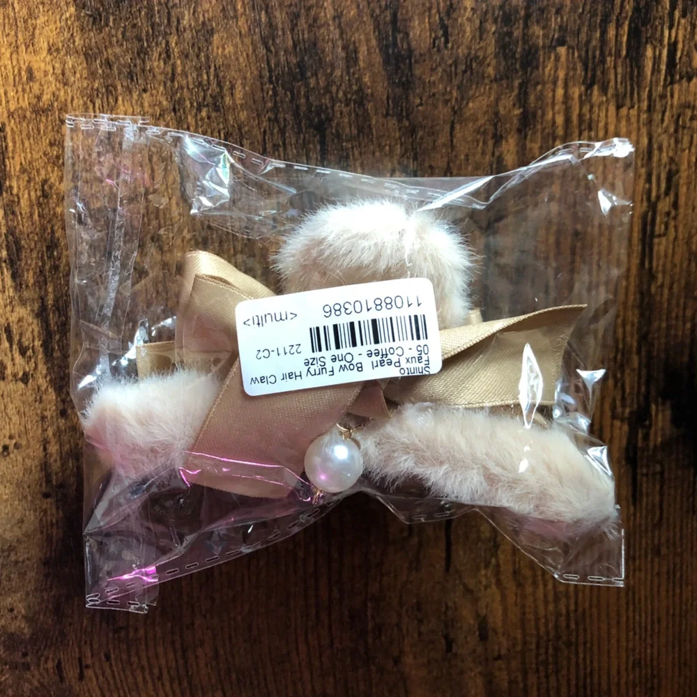 *NEW* Pretty Fawn Soft Faux Fur Ribbon Claw Hair Clip with Pearl Beaded Chain
